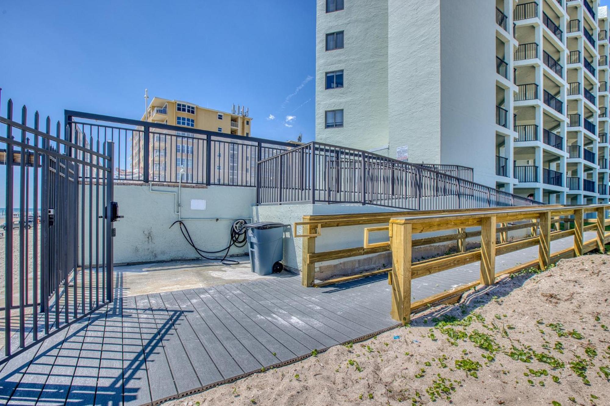 Ocean View With A Beachfront Pool At Ocean Trillium Condo ~ 602 New Smyrna Beach Exteriör bild